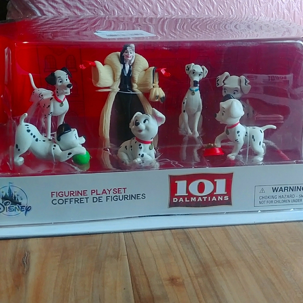 Disney figurine playset 101 dalmations